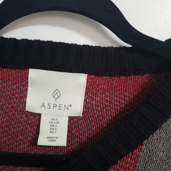 ASPEN Plaid Reindeer Sweater - Picture 4 of 6